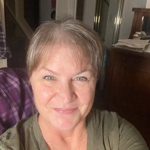 Meet your Posher, Deanna